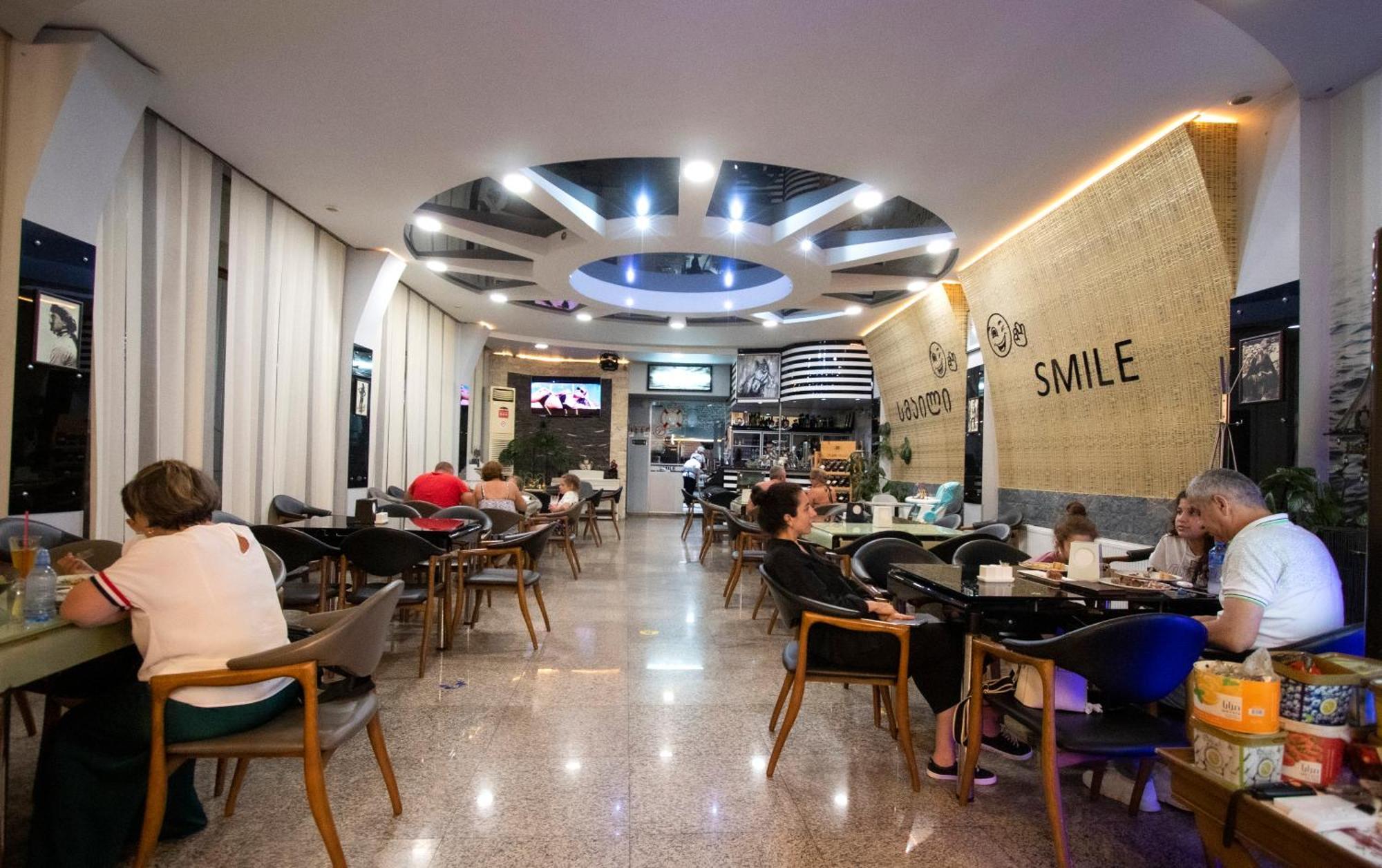 Hotel Smile Kobuleti Exterior foto