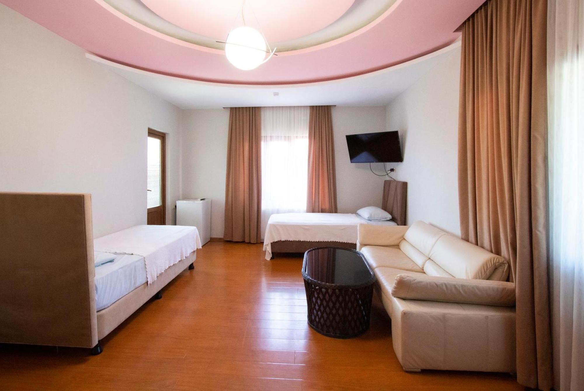 Hotel Smile Kobuleti Exterior foto